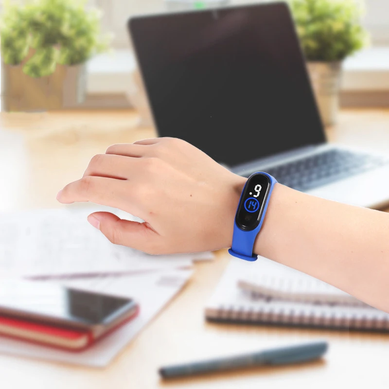 Женские фирменные часы в минималистичном стиле водонепроницаемые цифровые