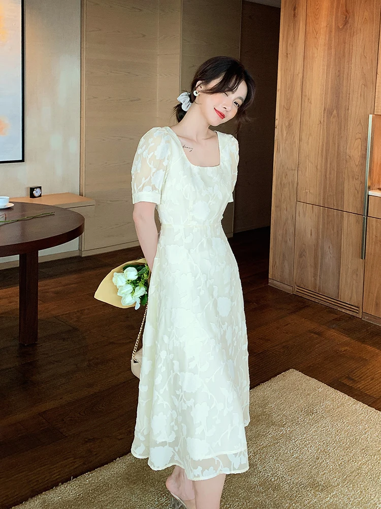 

French Dress Woman's First Love in Summer