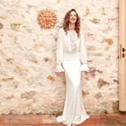 Женское атласное свадебное платье, элегантное облегающее платье до пола с длинным рукавом и шлейфом, элегантное белое платье невесты, 2021