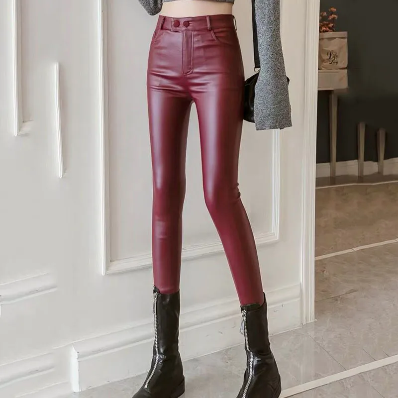 Женские кожаные брюки с высокой талией осенне-зимние черные бархатные