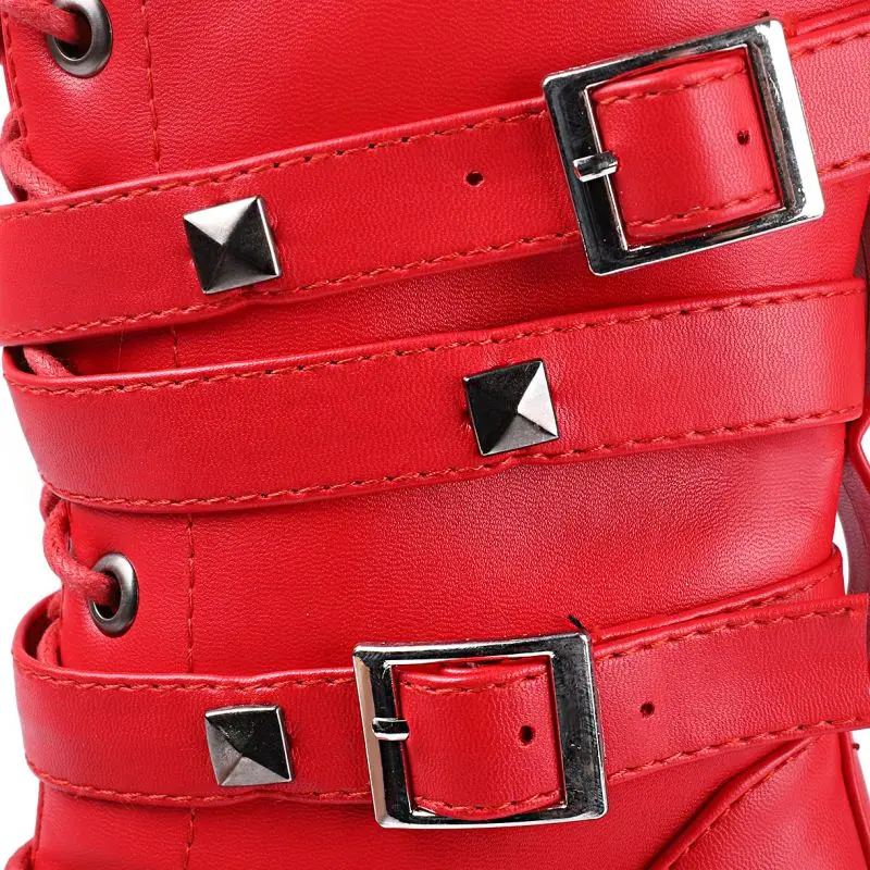 Сапоги женские зимние до середины икры с металлической пряжкой и заклепками