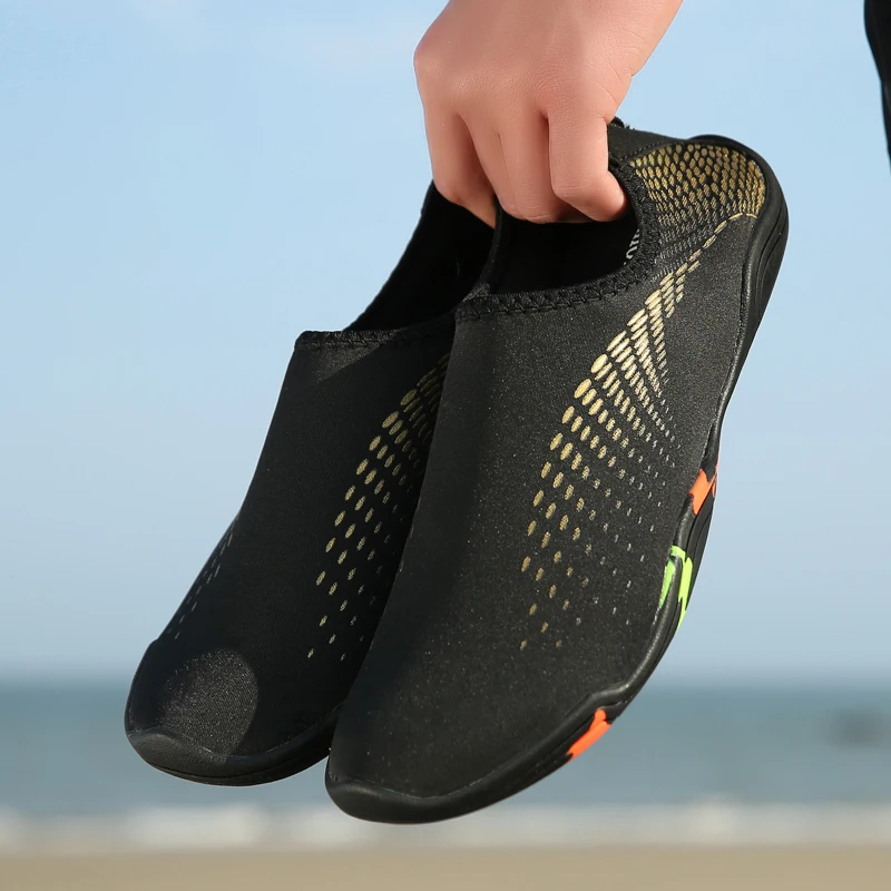 

Unisex Sneakers Swimming Shoes Water Sports Aqua Seaside Beach Surfing Slippers Upstream Light Athletic Footwear for Men Women