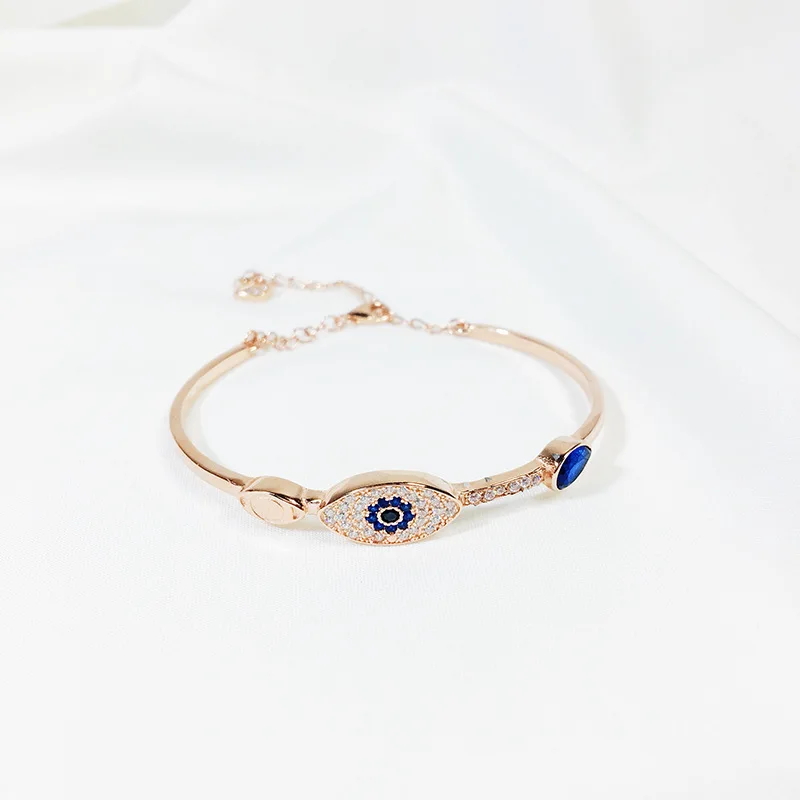 Женский браслет-Амулет из серебра 925 пробы с цирконом | Украшения и аксессуары