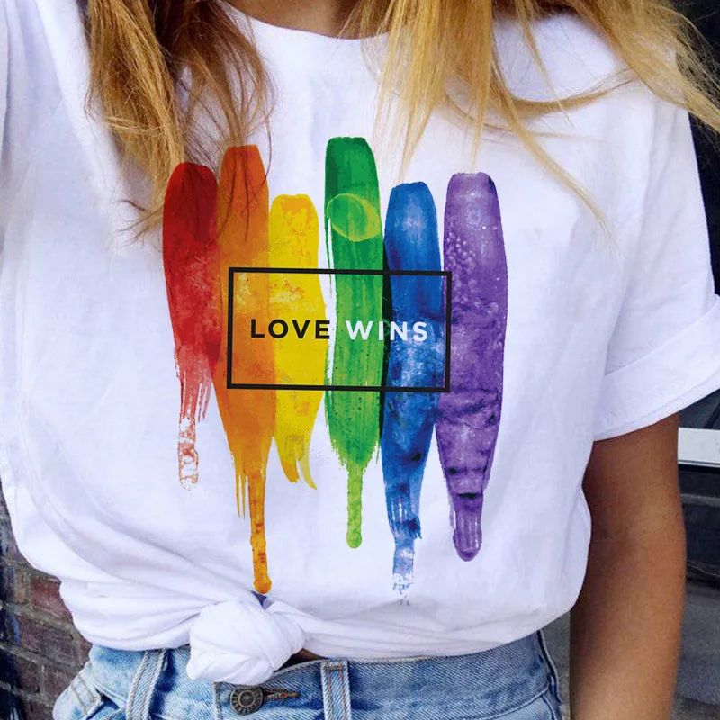 Фото Футболка ЛГБТ женская футболка с надписью Love is love для лесбиянок | Женская одежда