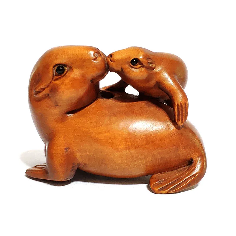 

Y5904-20 лет 1,5 дюйма, ручная работа, бокс-Вуд Ojime : Seal Mom and Baby