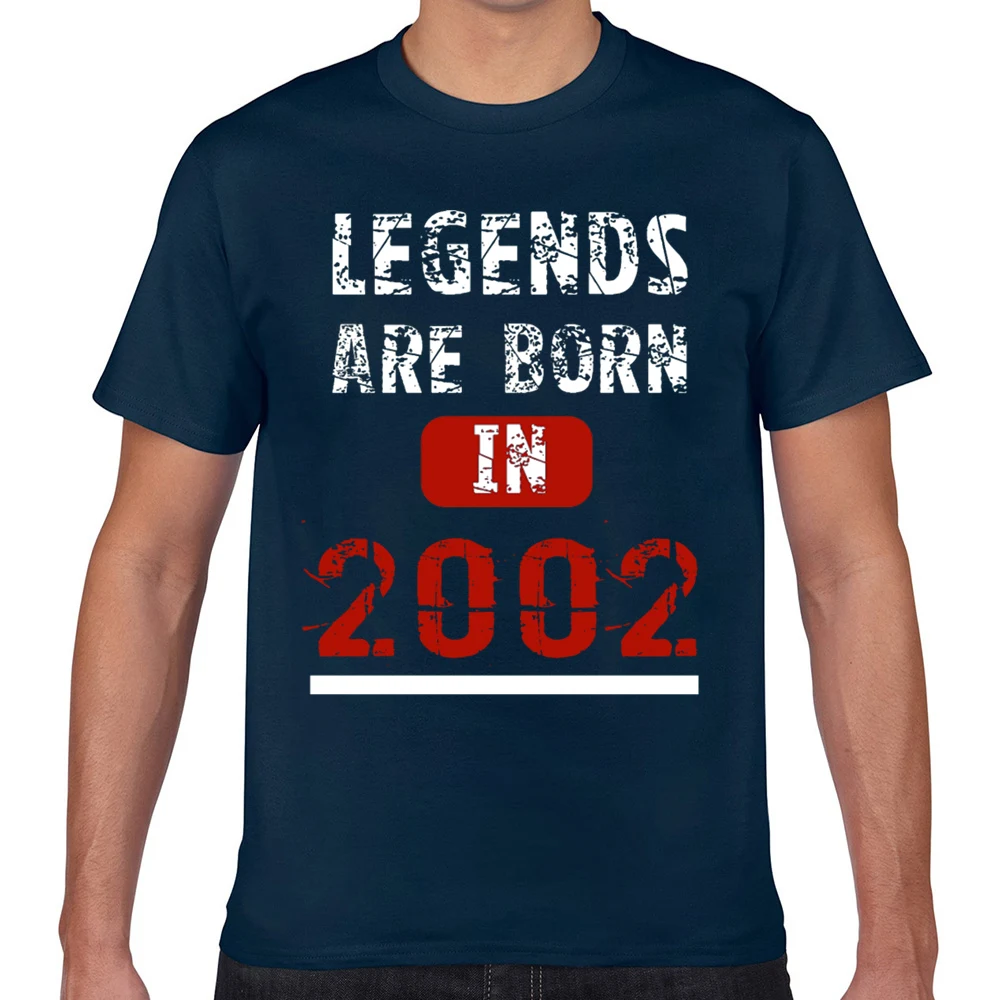 Мужская футболка с надписью legends are born in 2002 | одежда
