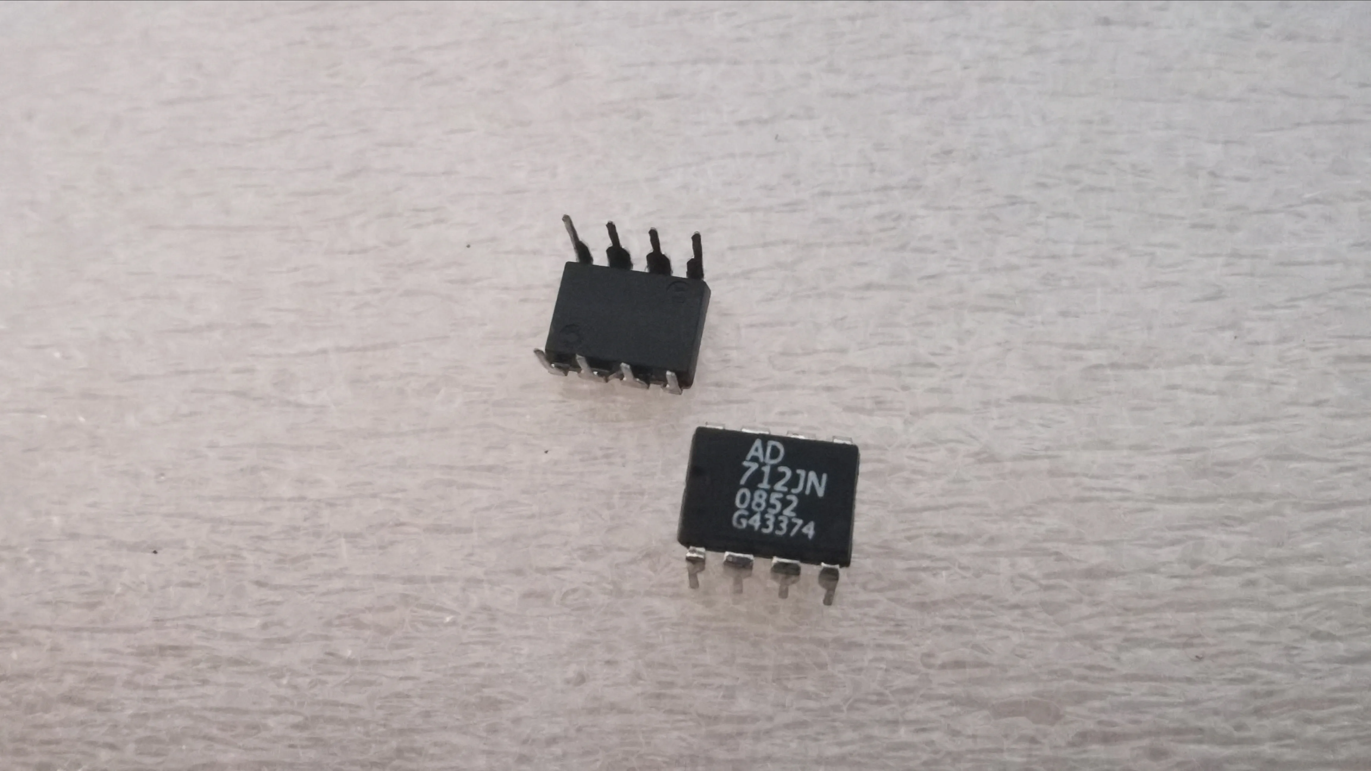 

5 шт. AD712JM оригинальный AD712JM DIP-8