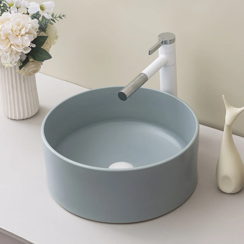 Керамическая раковина над стойкой прямоугольная в скандинавском стиле для