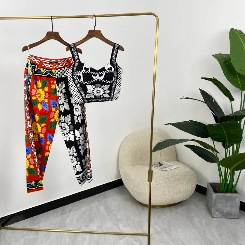 

Женский костюм с цветочным принтом, короткий топ без рукавов и брюки-шаровары из хлопка, лето 2021