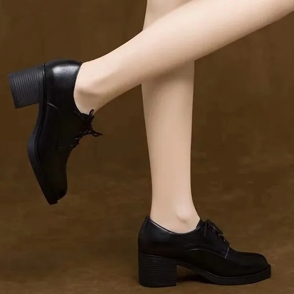 Туфли женские демисезонные на шнуровке оксфорды высокий каблук кожаные ботинки