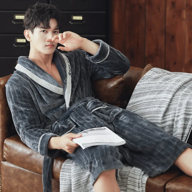 Winter Men's Nightgown New Thickened Warm Flannel Long Sleeve Lapel Pajamas Coral Fleece  Sleepwear Bath Designer Robe Bathrobe