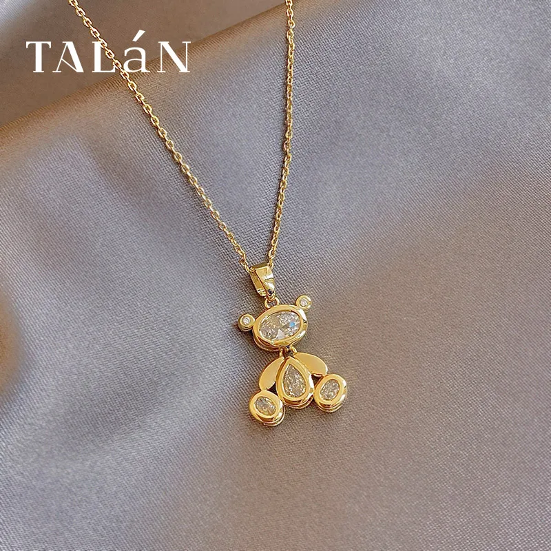 

Fashion Zircon Bear Pendant Necklace Female Korean Temperament Clavicle Chain Net Red Light Luxury Jewelry Gift
