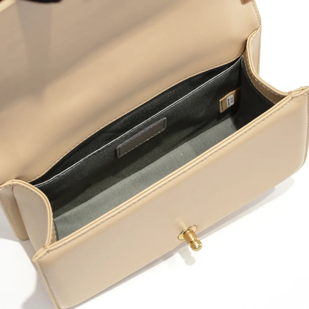 

High-grade leather material meticulous workmanship fashionable wild hot mom shoulder bag diagonal bag