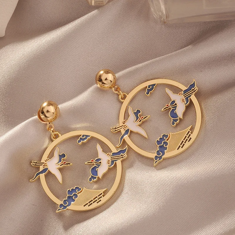 Женские серьги в стиле ретро с журавлем Модные металлические Асимметричные