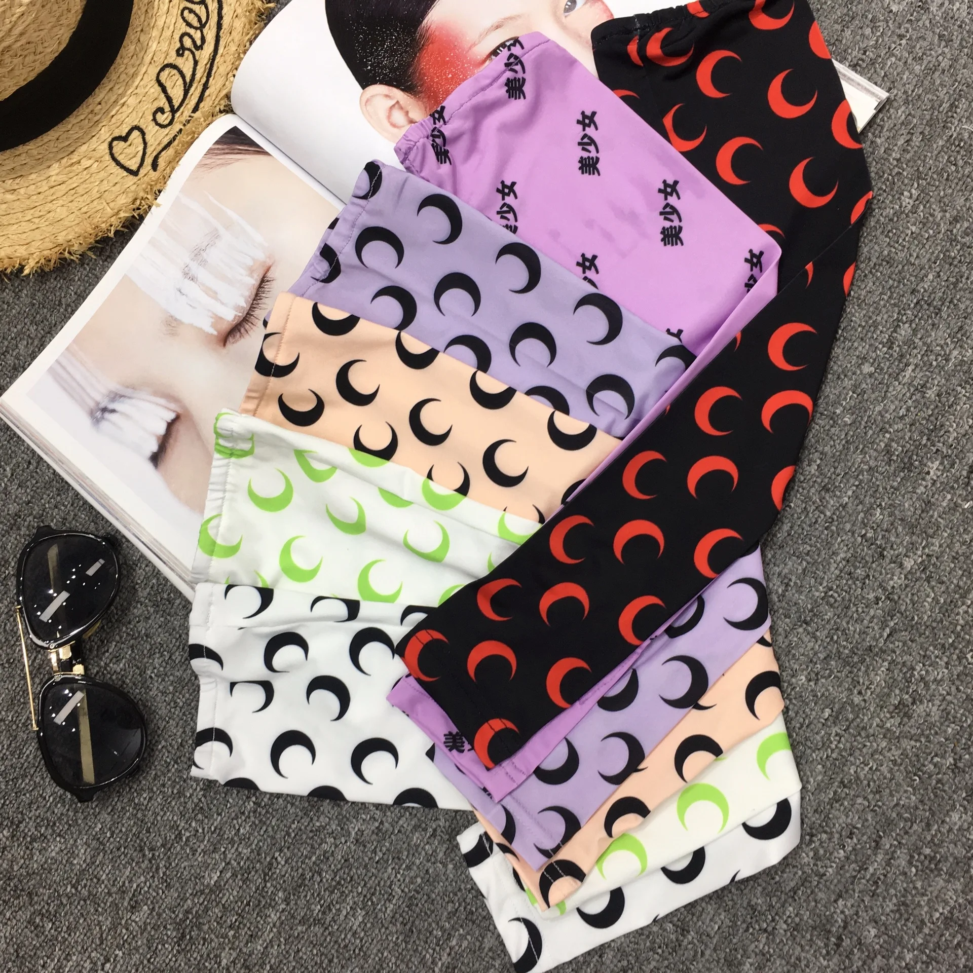 

Women's High-end Cool Ice Silk Moon Sun Protection Arm Sleeve Anti-UV