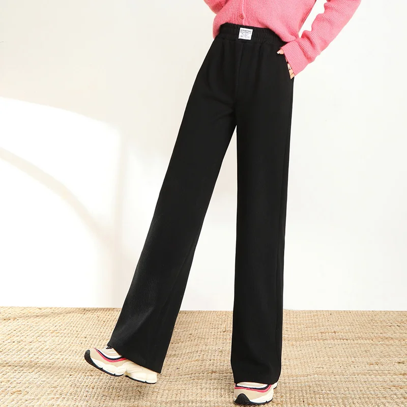 

Pants & Capris