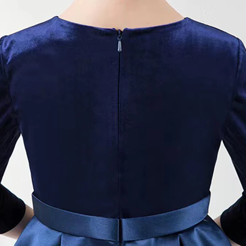 

Flower Girls Dresses Illusion Three Quarter Jersey V-Neck Floor-Length Luxury Navy Blue Elegant Kids Party Princess Gown F559