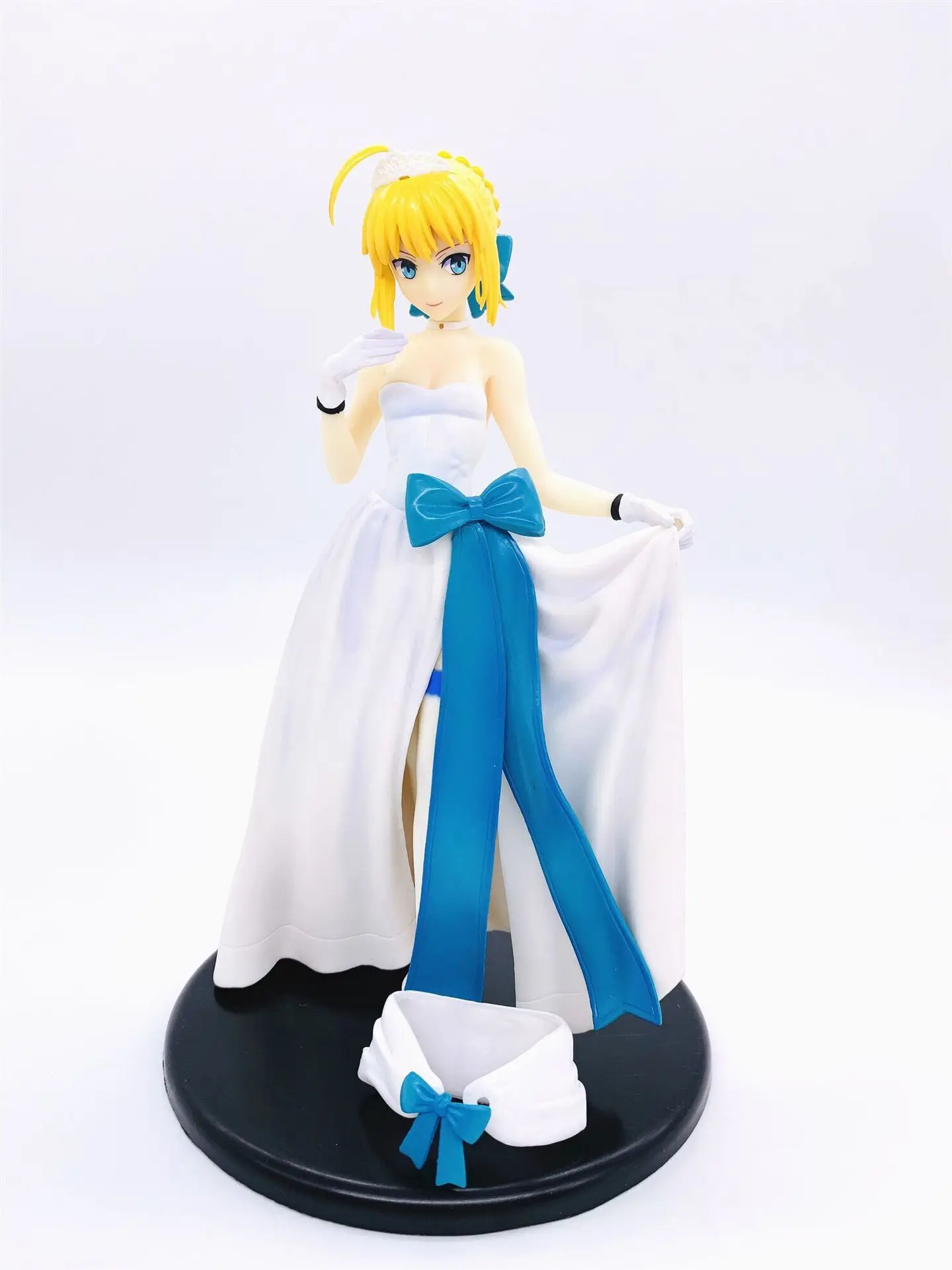 

24CM Fate/Stay Night Anime Figure SABER Ver. Action Figure Saber full dress Sexy Anime Figurine Model Toys