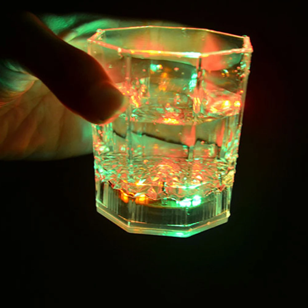 LED Wine Glass Cup Water bottle Sensitive Discoloration Illuminated Octagon Romantic Atmospheres Flash Cups | Дом и сад