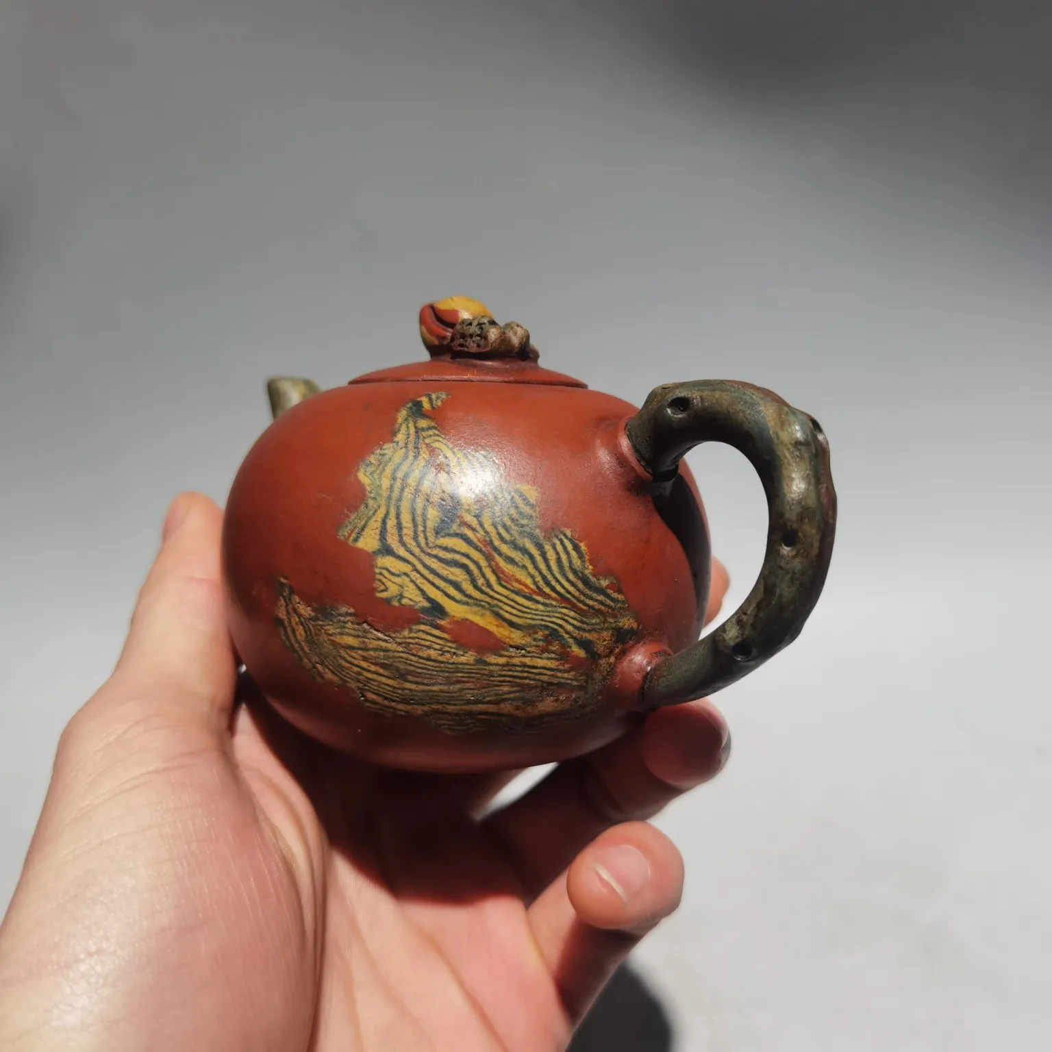Керамика китайская Исин-цзыша 5 дюймов резной вручную чайник Xiaoshou с персиком