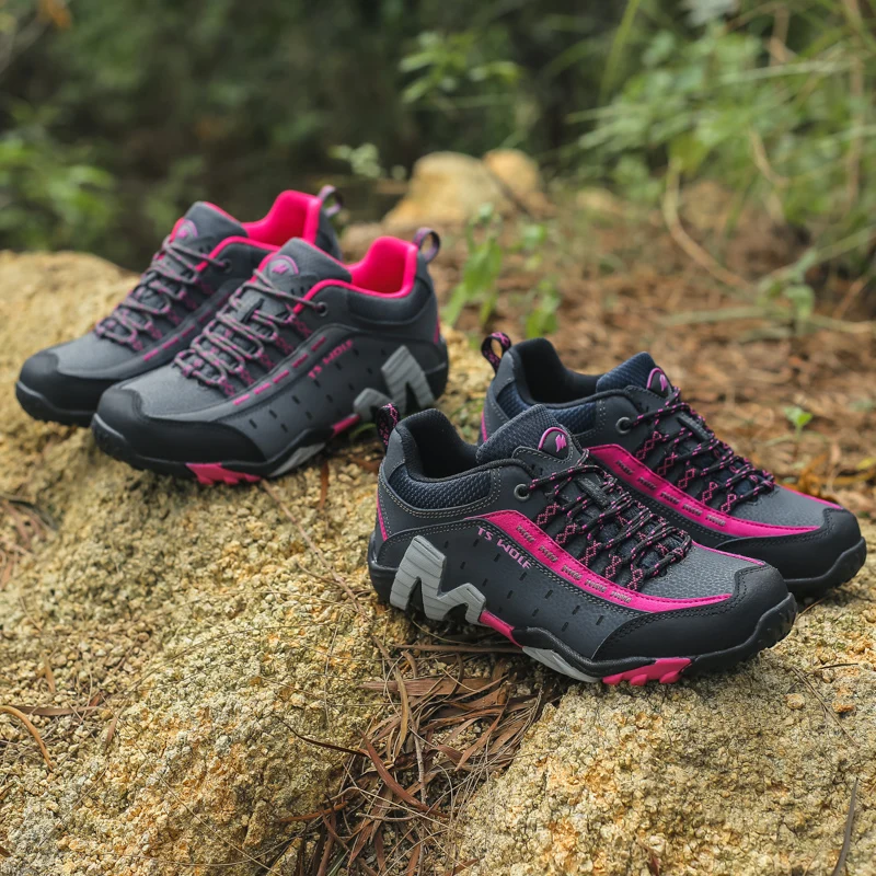 Waterproof Outdoor Couple Hiking Shoes Men Genuine Leather Trekking Shoes Non Slip Climbing Sports Shoes Men Sneakers