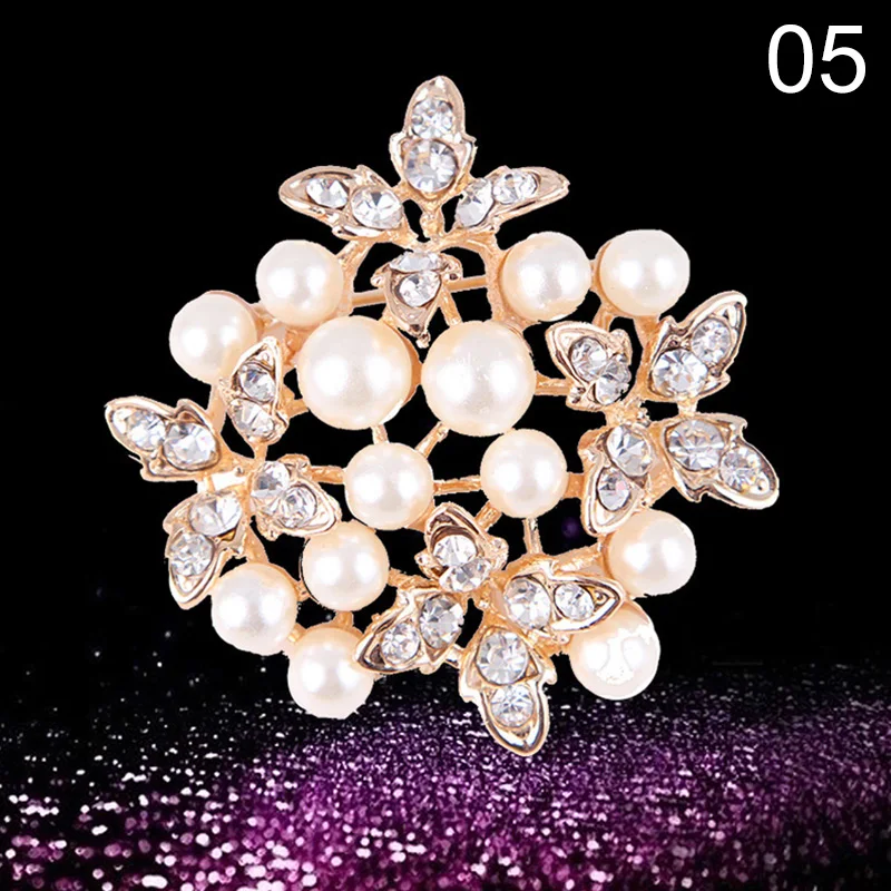 

Chic Women Vintage Gold Brooch Crystals Jewelry Pins Imitation Pearl Flower Brooch for Ladies Wedding Party Accessories