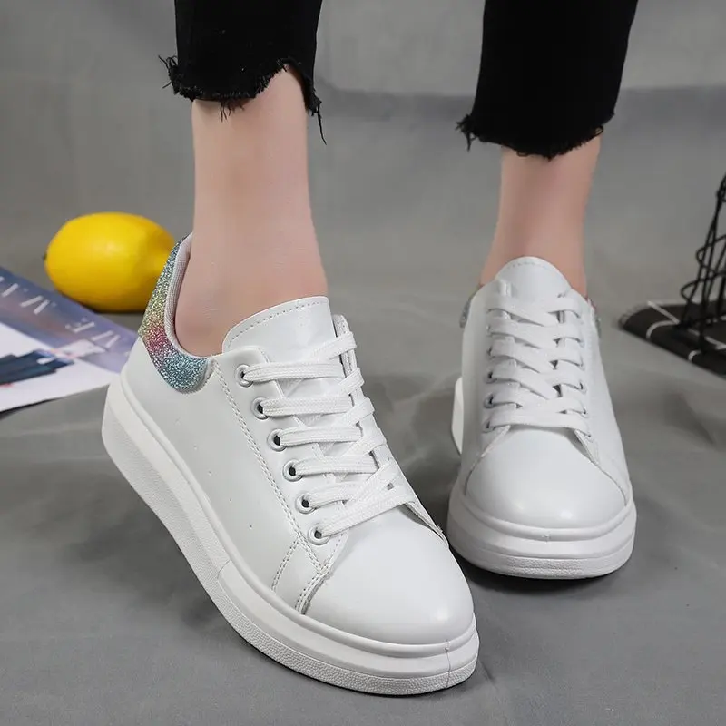 

Llogai Fashion White Sneakers Women Genuine Casual Flats Luxury Brand Leisure Shoe for Girls Casual Vulcanized Shoes Luminous