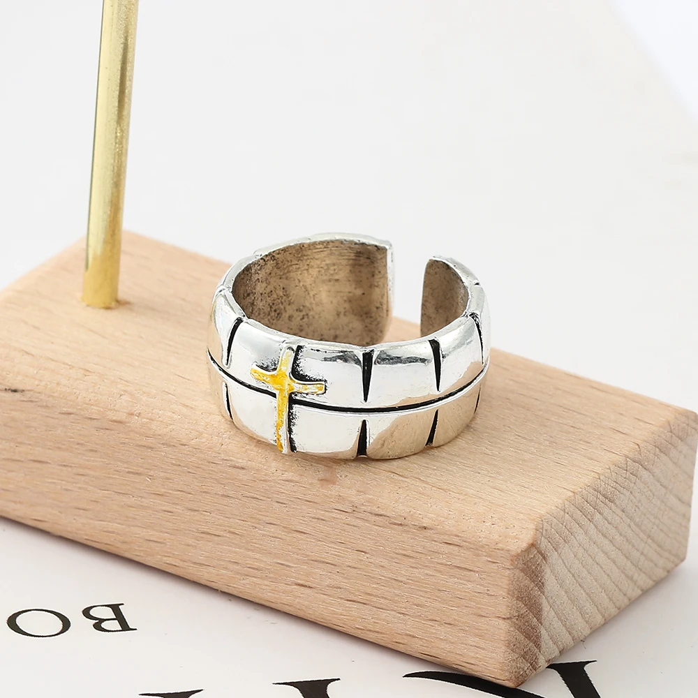 Кольцо в готическом стиле с мотым крестом звездой совой Пчелой планкой