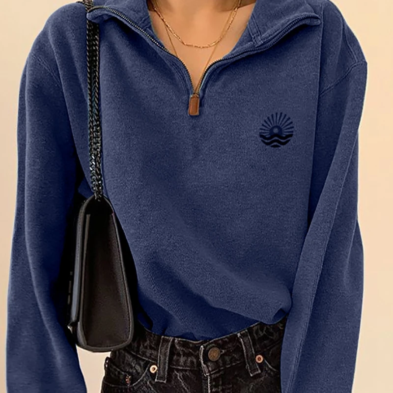 

Свитшот женский с вышивкой и надписью, х/б