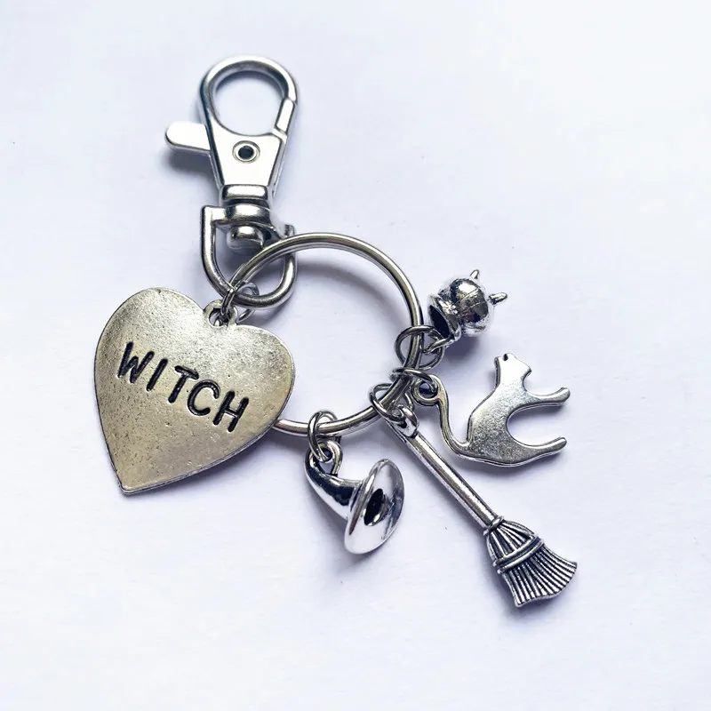 

1pc Halloween Keyring Witchy Witchcraft hat Keychain Cat Key Chains Gothic Broomstick Charms Gift For Witch Lover Jewlery
