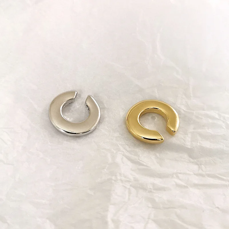 

Minimalist Chunky Gold Color Ear Cuff Round Circle Geometric Earrings for Women Simple Open Cartilage Earrings Without Piercing