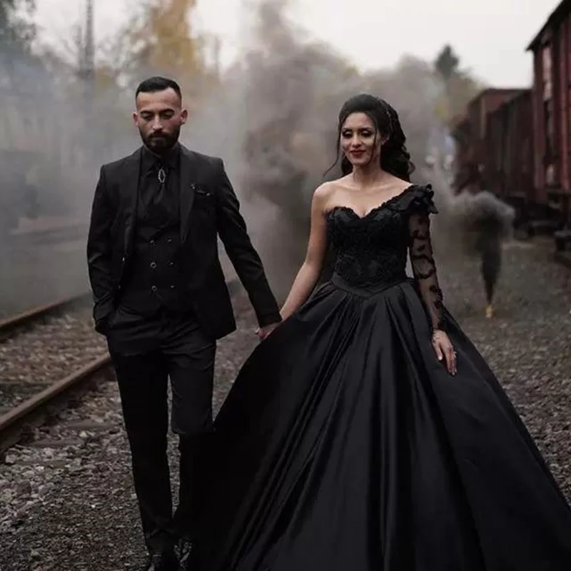 

Vintage Gothic Black Wedding Dresses Ball Gown One Shoulder Long Sleeve Appliques Satin Dubai Bridal Gowns Vestidos De Noiva