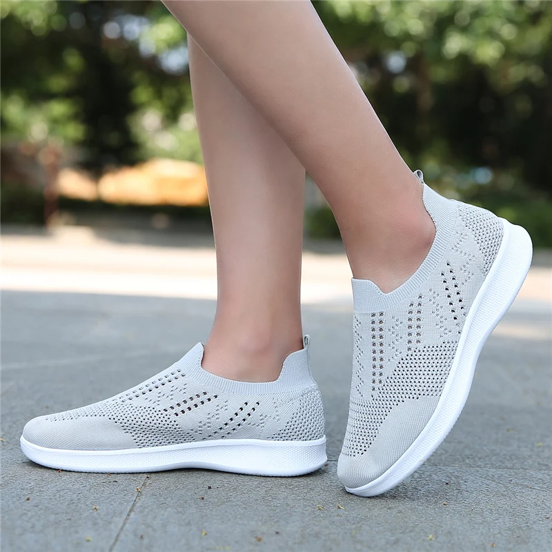 

Walking Shoes Summer Hollow Breathable Men's Women's Elderly Sports Outdoor Sneakers Soft Rubber Flats Lovers Couples