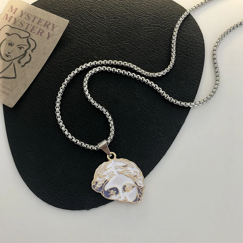 

Personality Mutilated Statue Art Retro Punk Hip Hop Necklace Cool High Street Pendant Accessories Trend Fashion