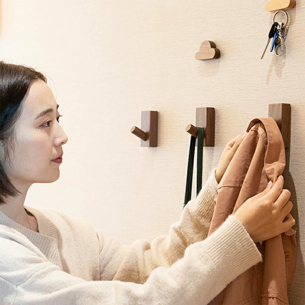 

Key Hanger Wall Rack Clothes Bathroom Stickers Hooks Hanging Hangers Keychain Housekeeper on the Wall for Girls Key Holder