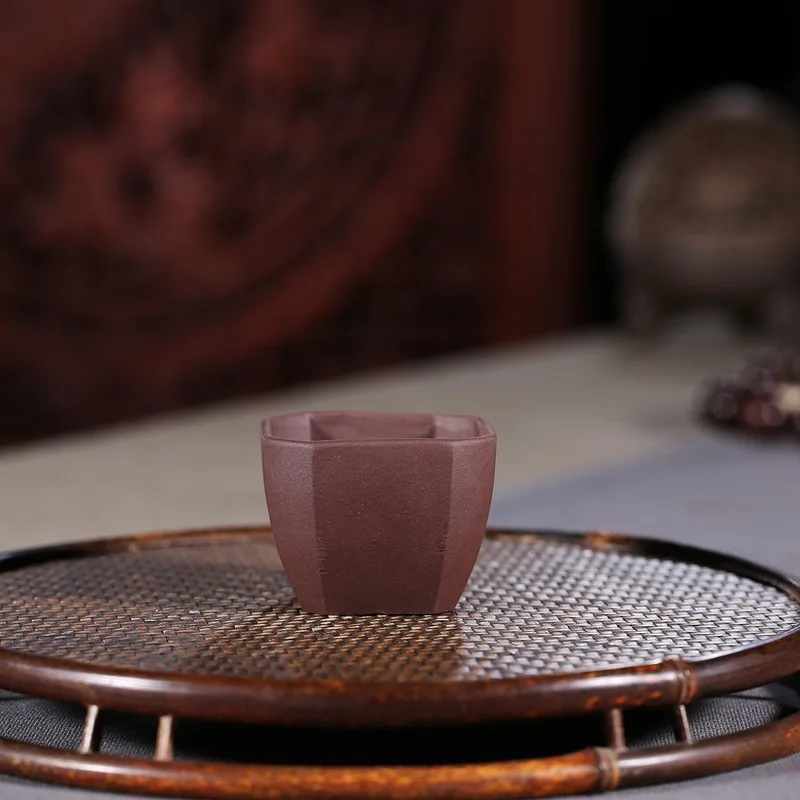 

Yixing raw ore hand-made corner tea cup mixed batch custom-made one wholesale purple sand tea cup small cup