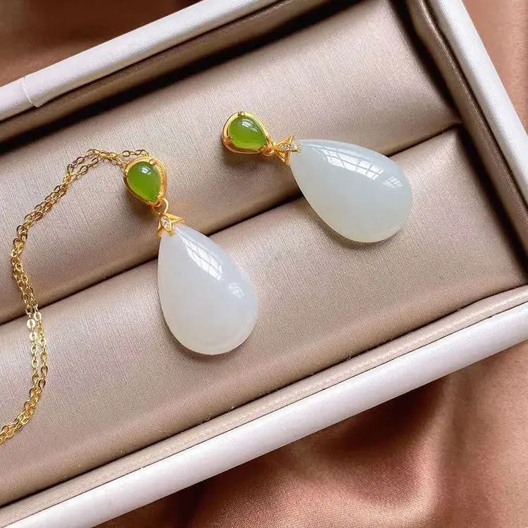 

Natural Hotian Jade Pendant Women's Suet Grade White Jade Drop-Shaped Jade Jade Pendant Jasper Ruyi Necklace to Give Mom