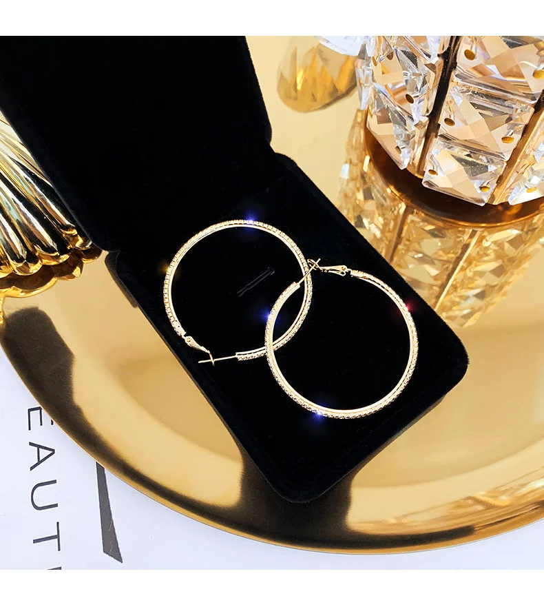 

Fashion simple full diamond earrings Korean Circle Earrings exaggerated big temperament Earrings female