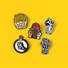 Брошь на булавке, из сплава, с изображением черного человека, приподнятого кулака, рюкзак с эмалевыми вставками