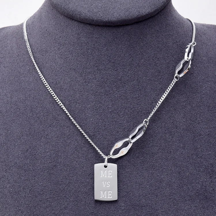 

Fashion Letter Square Pendant Irregular Oval Chain One Word Buckle Wild Clavicle Chain hot sale