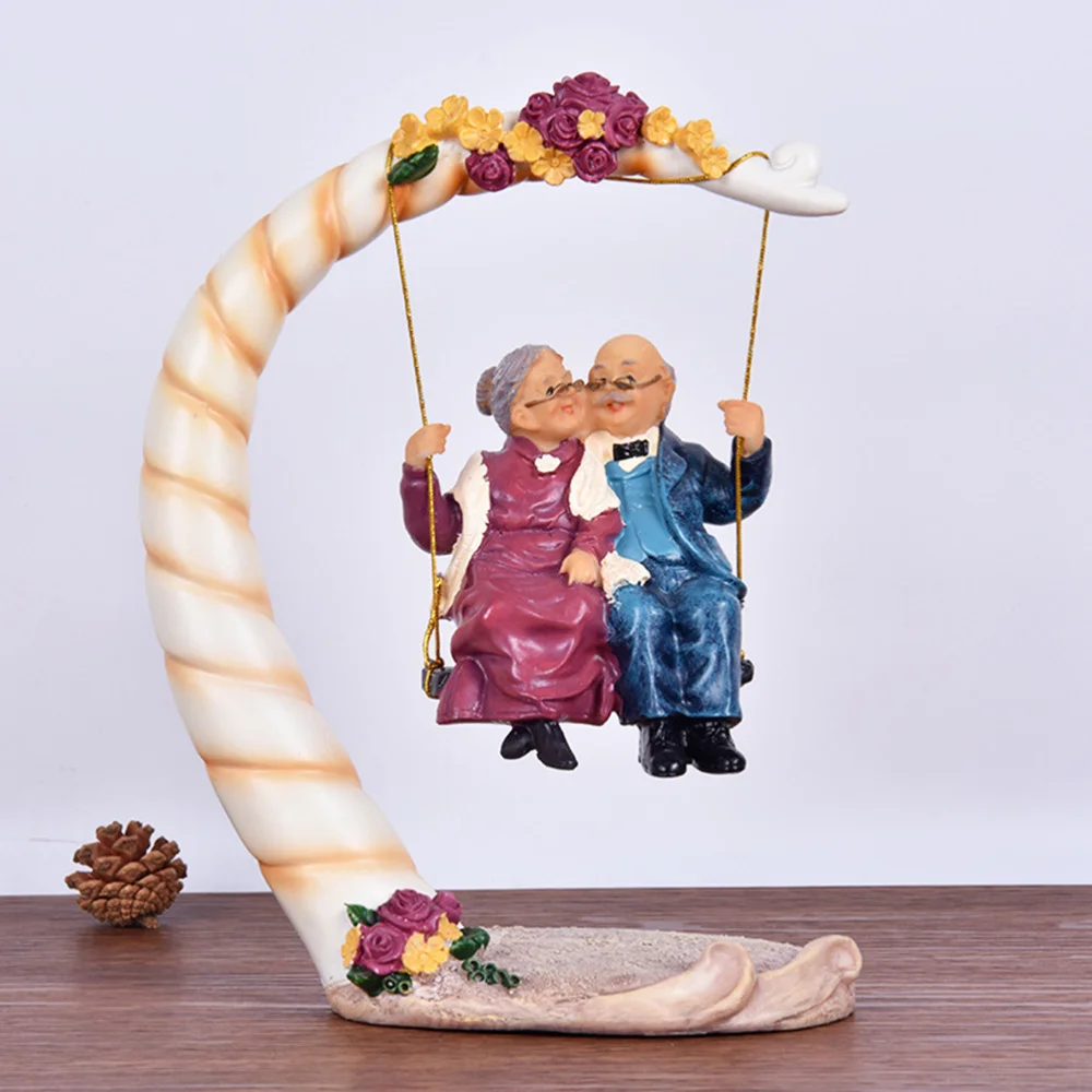 

1pc Loving Elderly Couple Figurines Lovers Ornament Couple Statues Desktop Decor