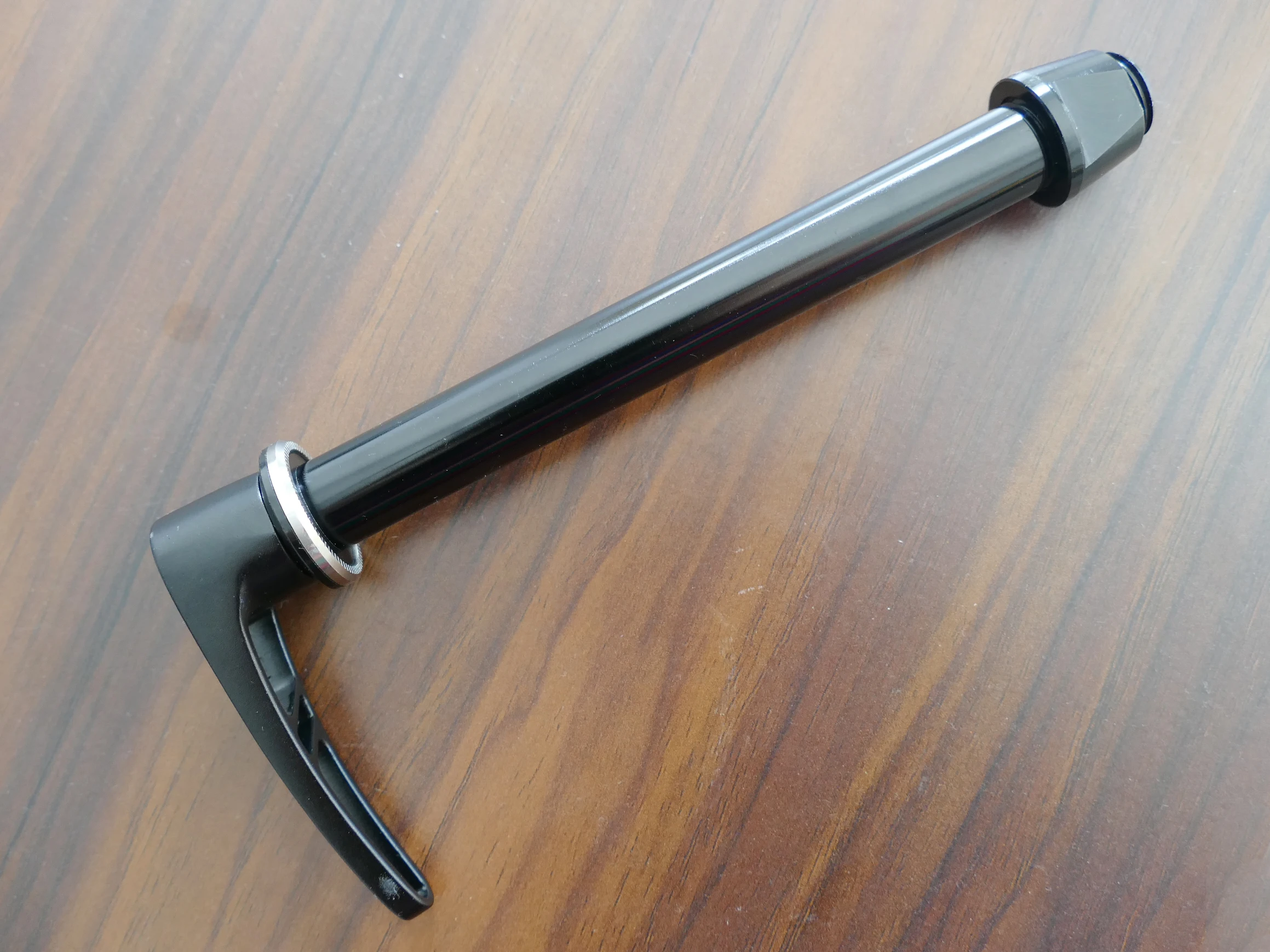 Совершенно новая модель велосипедной вилки ось из сплава сквозная 100 мм * 15 для