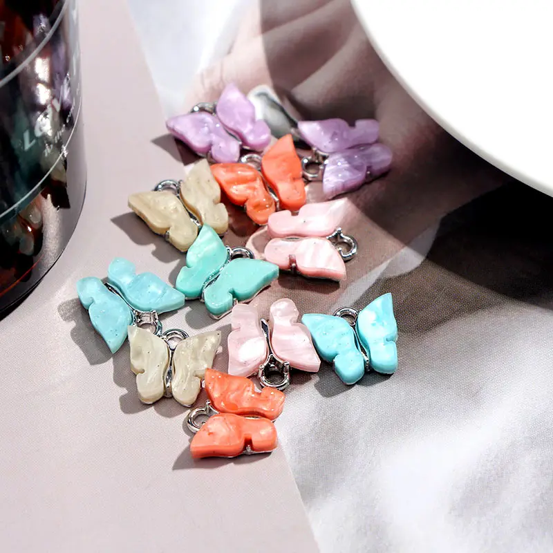 

Caraquet 50Pcs/set Trendy New Acrylic Resin Butterfly DIY Accessories Girls Making Earring Necklace Pendant Jewelry Wholesale