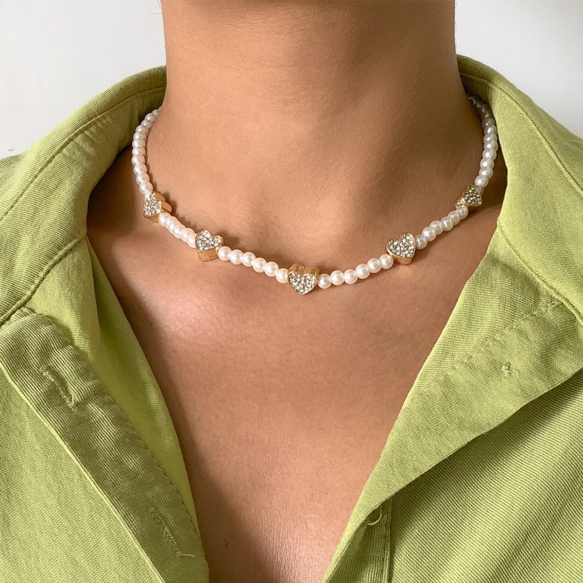 

Lacteo Bohemian Imitation Pearls Clavicle Chain Choker Necklace Jewelry For Women Fashion Shiny Heart Rhinestone Charm Necklace