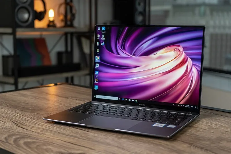 Лучший Мощный ноутбук HUAWEI MateBook X Pro, 13,9 дюймовый ноутбук с 16 Гб оперативной памяти, 1 ТБ, i7-8565U для хранения данных, процессор, Макс. 4,6 ГГц