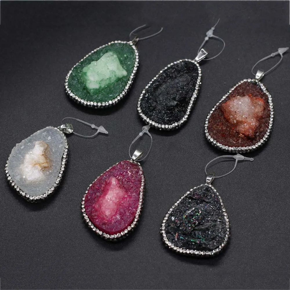 Подвески из 100% натуральной смолы неправильной формы инкрустированные