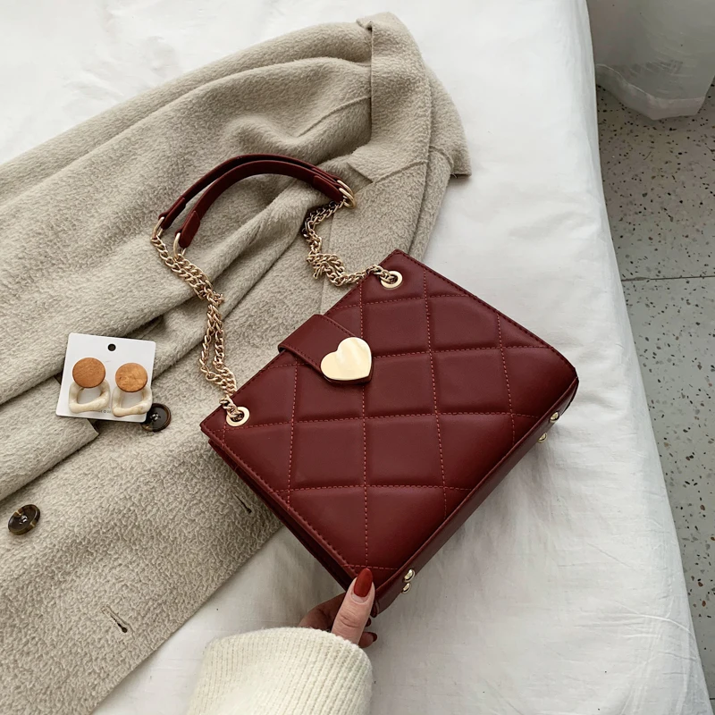 

Women Casual Tote Hand Bag Chain Heart Lingge Red Wedding Handbag Large Capacity Women Buckle Bag for 2020