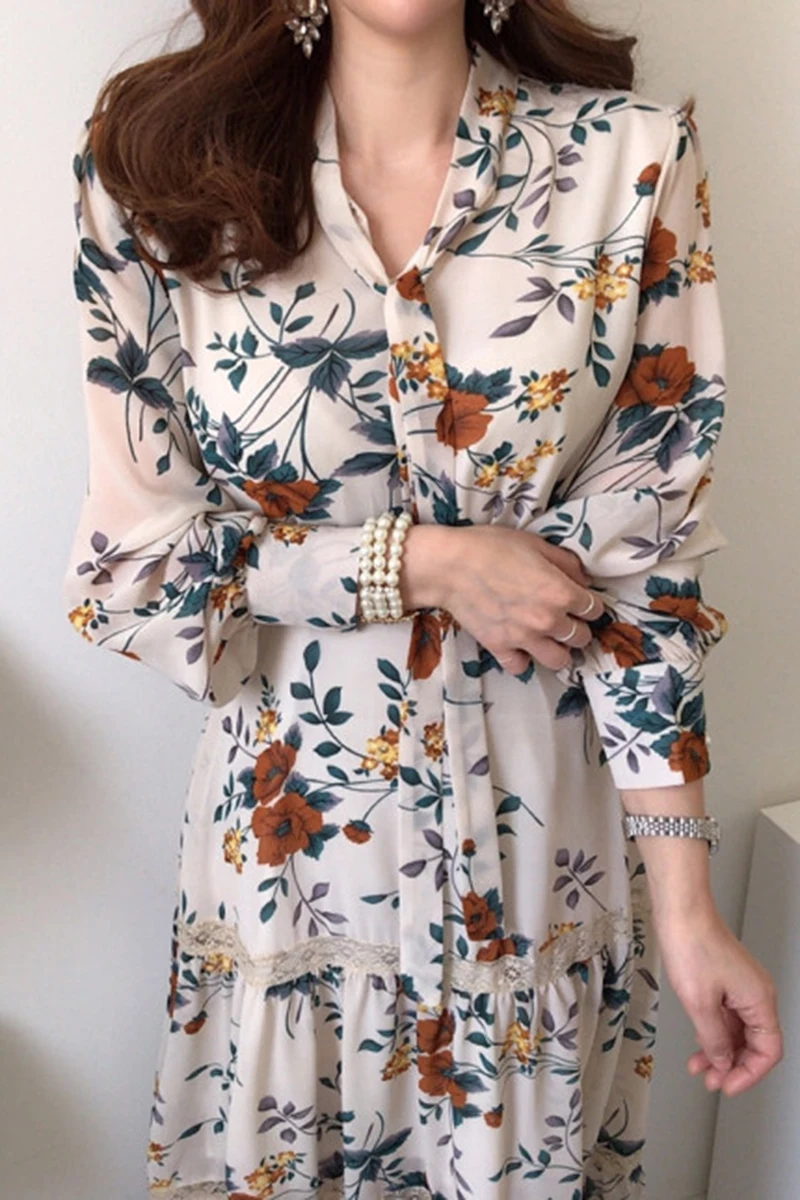 

Elegant Retro Floral Ribbon Lace Slimming Patchwork Long Dress Women Waist-slimming Long Sleeves Dress for Lady