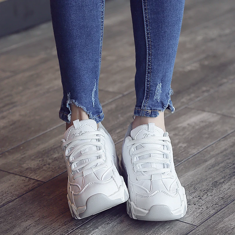 Женские кроссовки белые теннисные туфли женские дышащие кожаные спортивные с