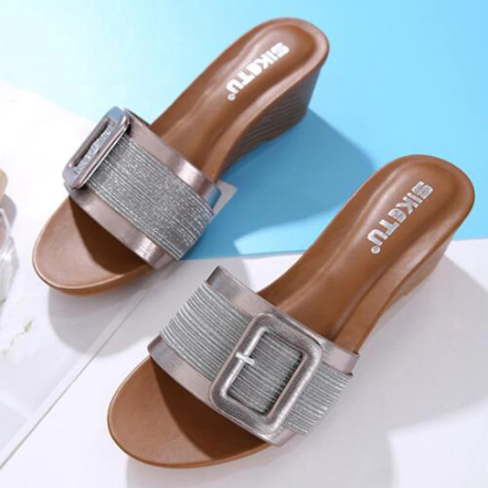 

Fashion metal button Women Slipper Female Summer Casual Beach shoes Wedges High-heeled Slippers women sandalias mujer hy947